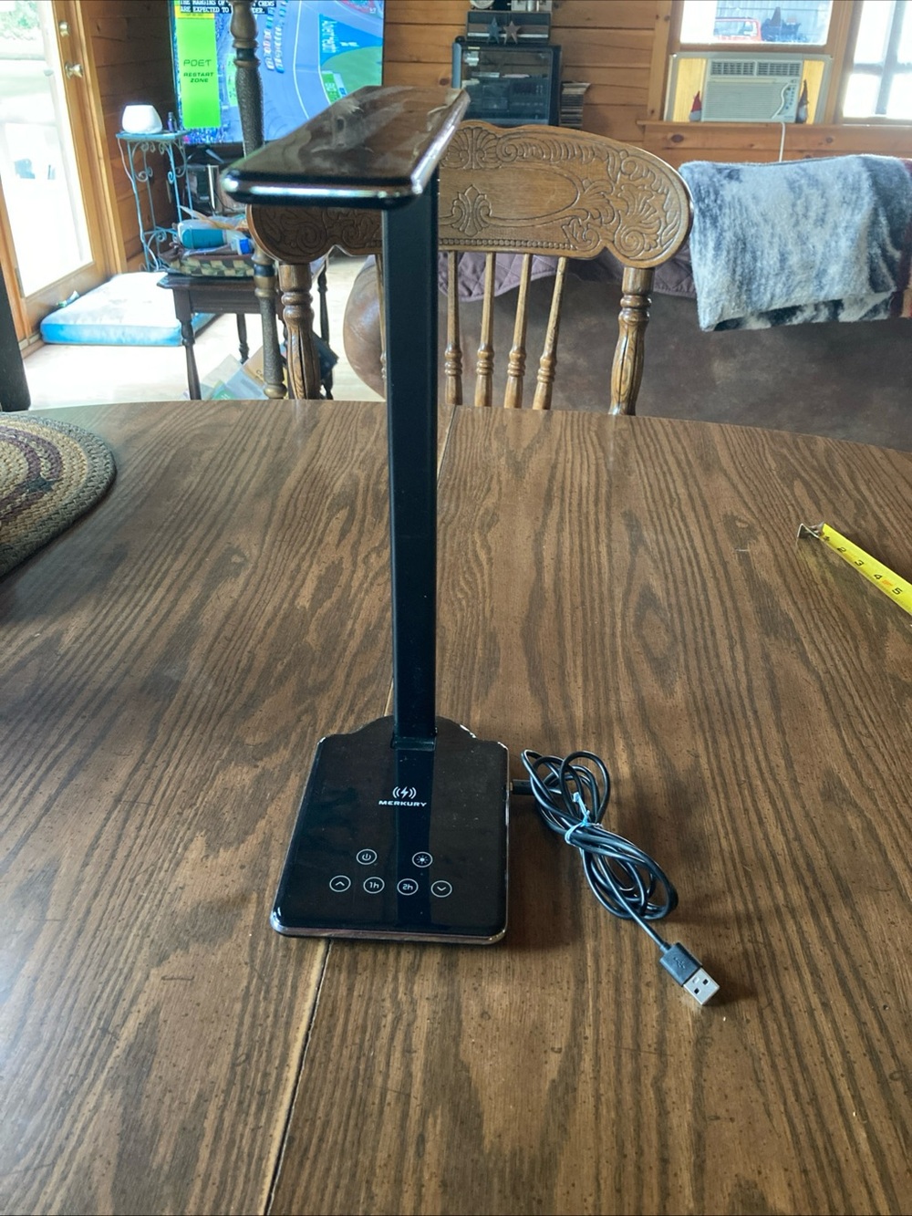 Black LED Desk Lamp with Wireless Charging - Electronics Networking